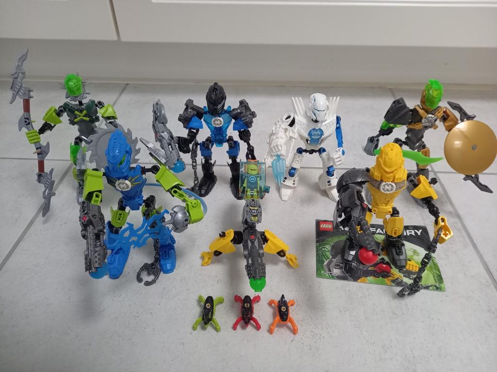 Lego Hero Factory - lot de 7 figurines, Enlèvement ou Envoi, Lego