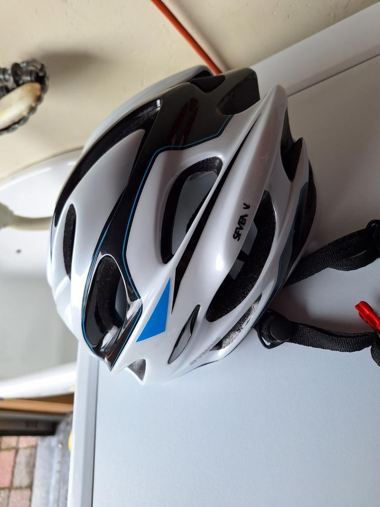 2   Fietshelmen, Ophalen of Verzenden