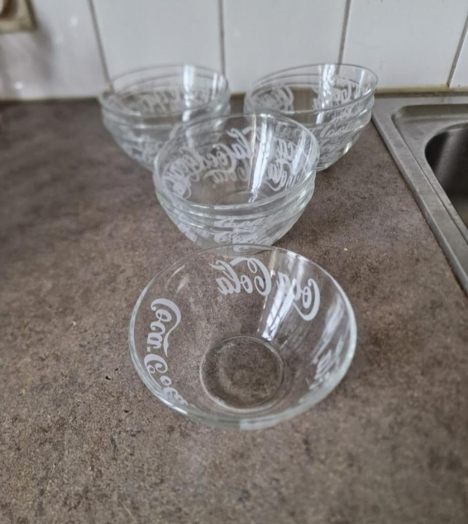 10 dessert potjes van coca cola, Ophalen, Zo goed als nieuw