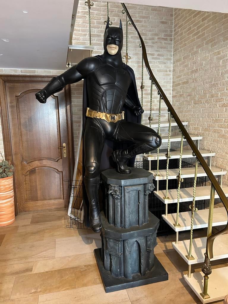 Batman begins on gargoyle (life size 1:1), Ophalen, Gebruikt, Beeldje, Replica of Model