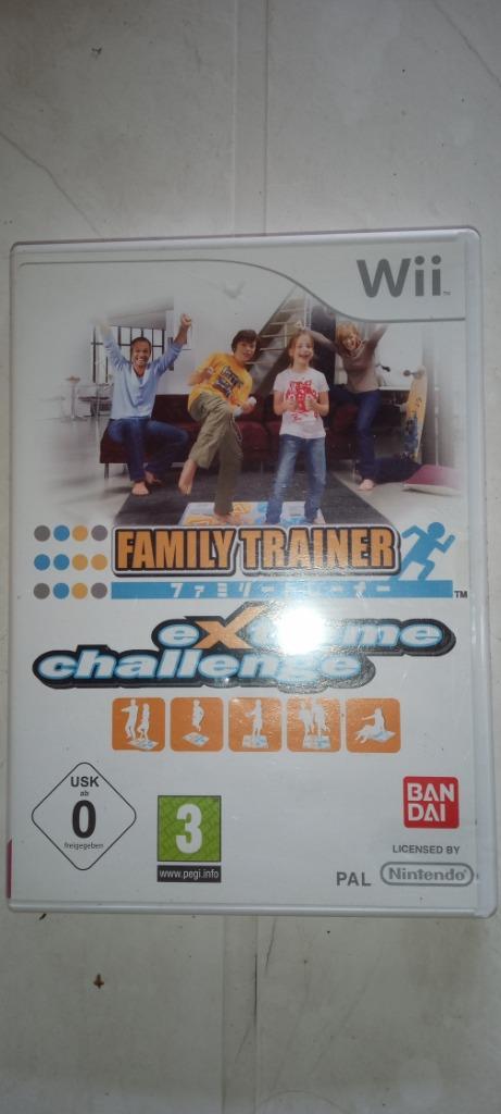 Spel Wii: family trainer. Extreme challenge + mat, Games en Spelcomputers, Ophalen