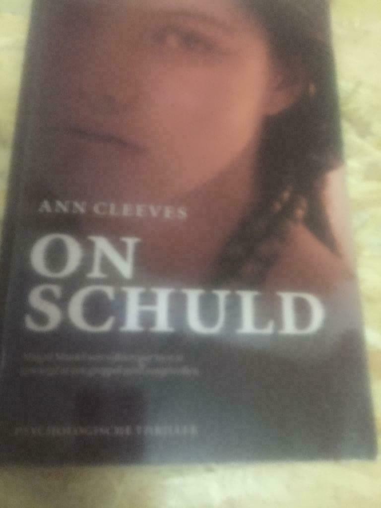 Boek / Ann Cleeves - Onschuld, Enlèvement ou Envoi, Utilisé