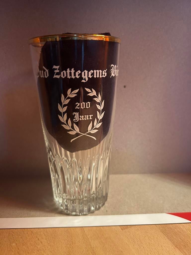 Verre brasseries Crombé Zottegem 200 jaar Oud Zottegems bier, Verzamelen, Zo goed als nieuw