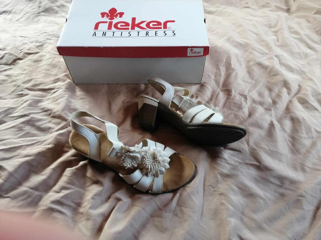 PUMPS WIT MERK RIEKER  – MAAT 37 – NIEUW NIEUWPRIJS 70 EURO, Pumps, Wit, Nieuw, Ophalen of Verzenden