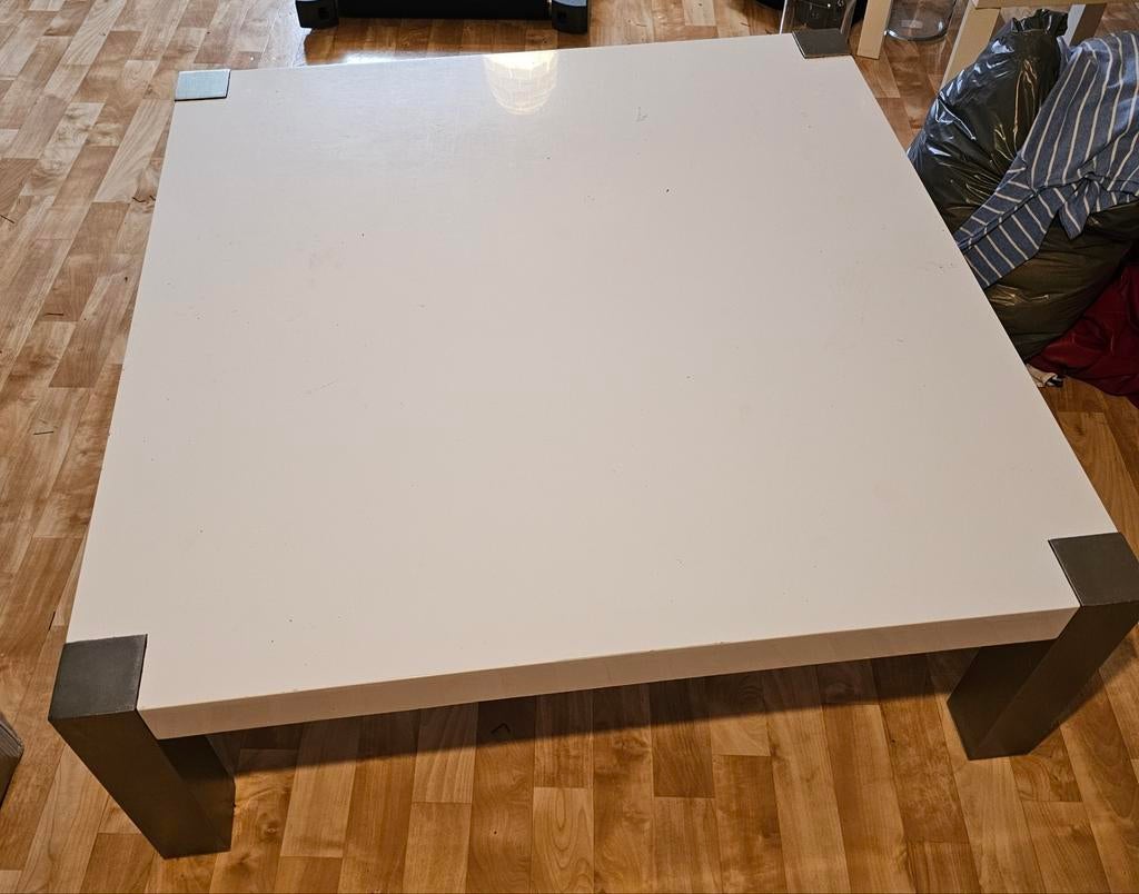 Table basse laquée blanche brillante. 110x110x 40 cm, Enlèvement ou Envoi, Utilisé
