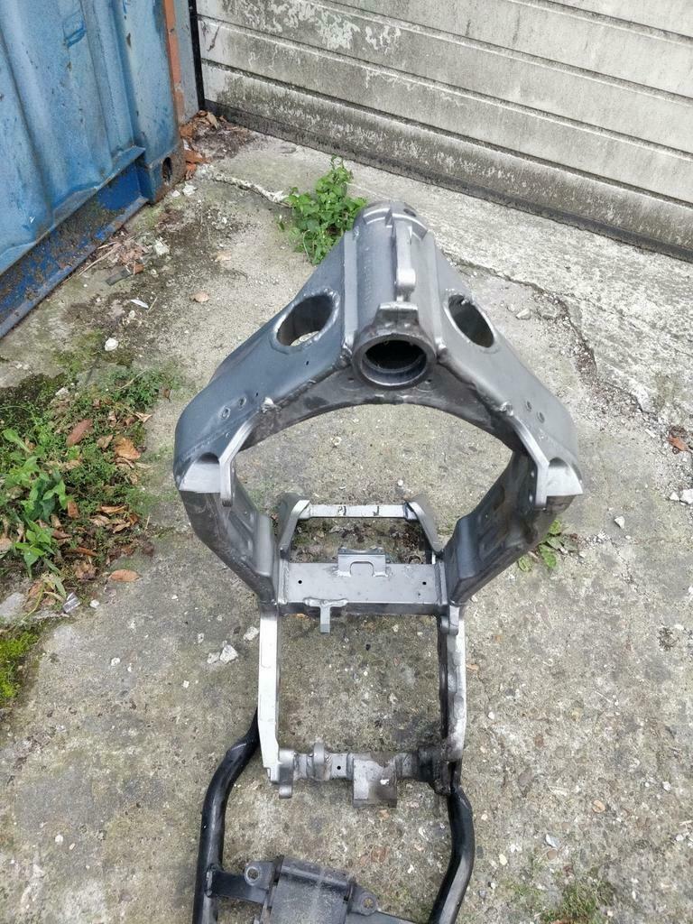 frame Kawasaki zx9r, Ophalen