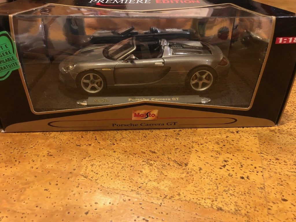 Miniatuur Maisto 1/18 Porsche Carrera GT, Hobby en Vrije tijd, Ophalen of Verzenden, Nieuw, Auto, Maisto
