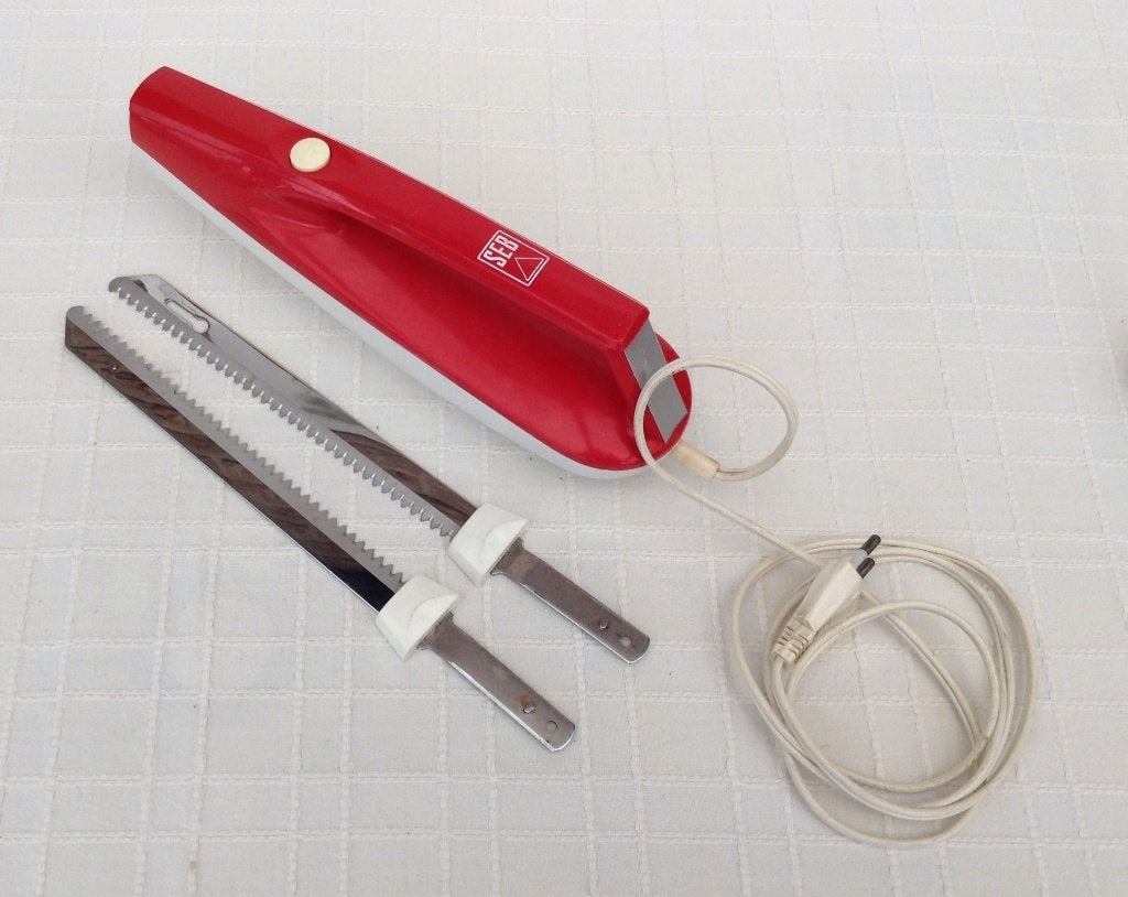 Couteau de cuisine électrique Vintage SEB 100 Watt, Maison & Meubles, Enlèvement ou Envoi, Utilisé, Autres marques, Autres matériaux