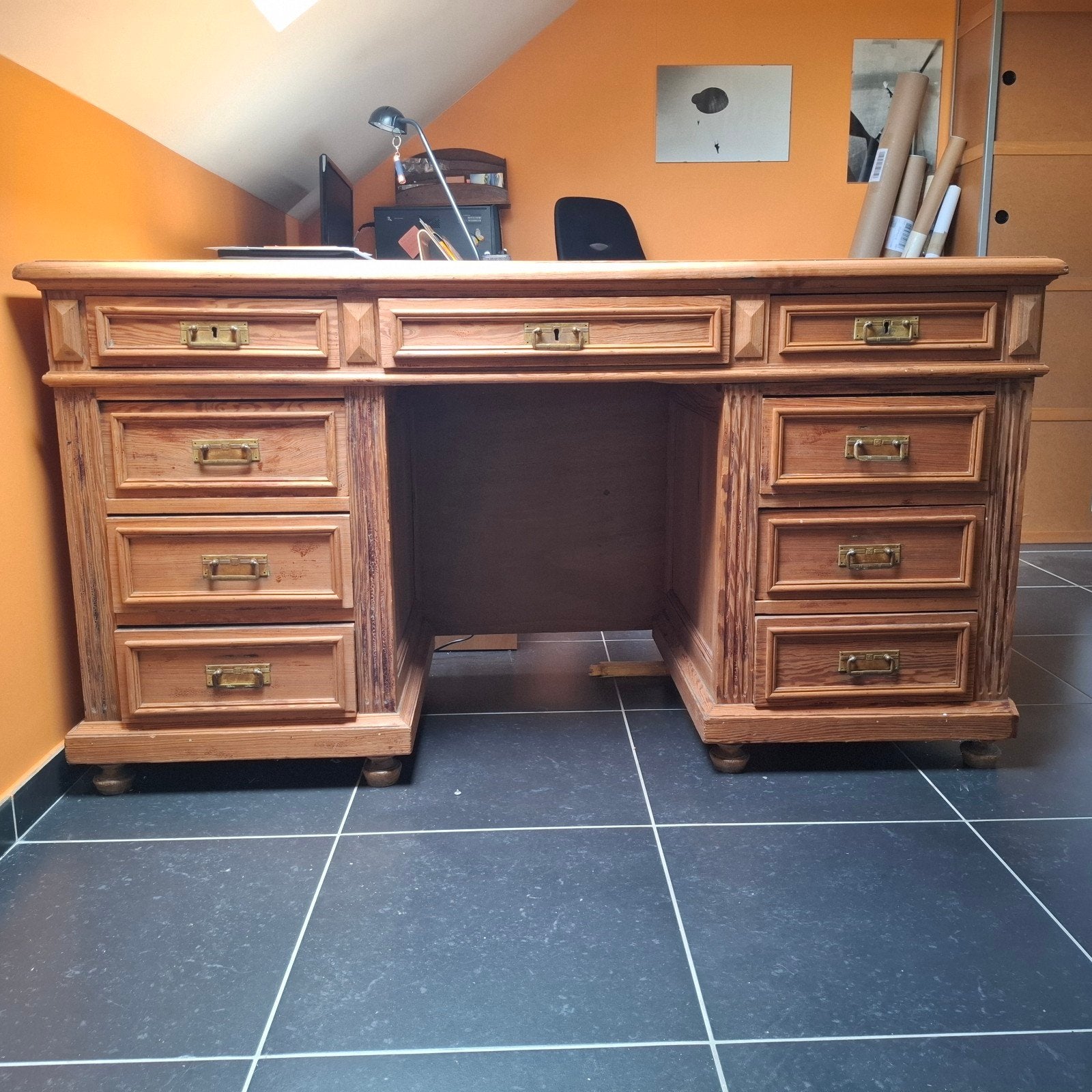 bureau en pichpin, 150 cm, Enlèvement, Utilisé, 56 cm