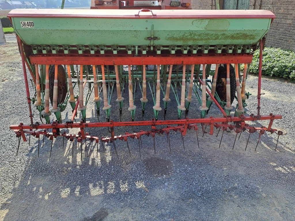 zaaimachine + schudeg, Zakelijke goederen, Ophalen, Akkerbouw, Zaaien, Planten of Poten