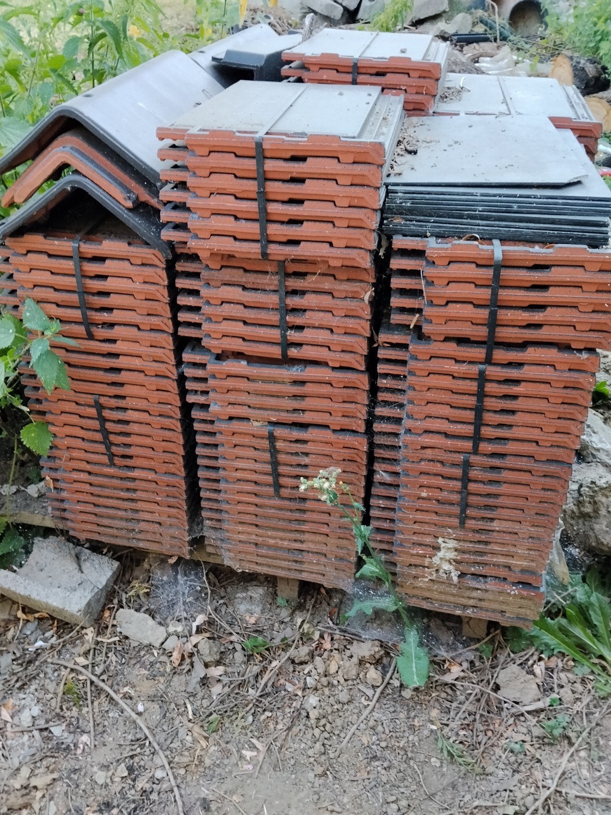 Tuile plate, Bricolage & Construction, Tuiles & Revêtements de toit, Noir