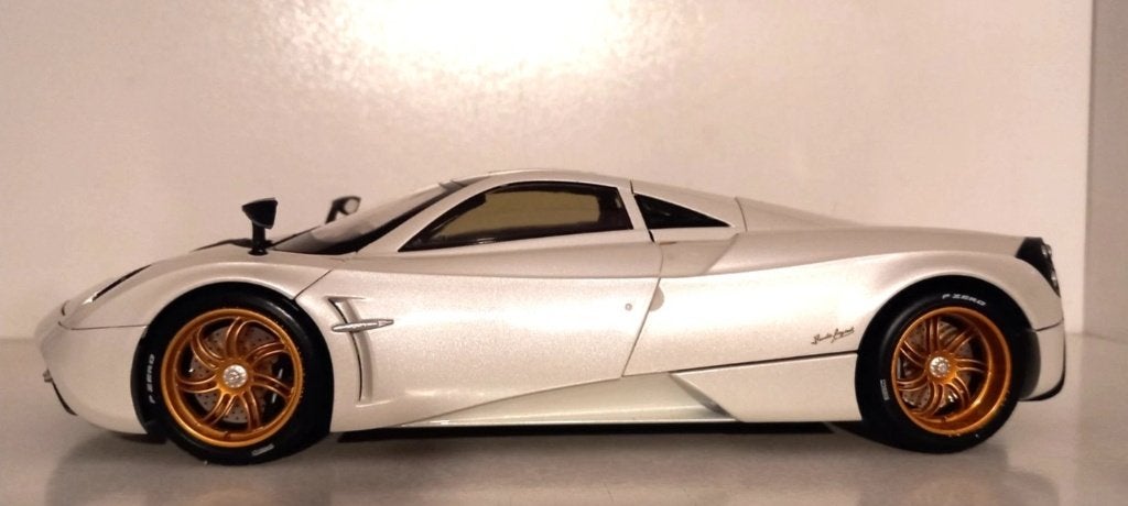 1/18 Pagani Huayra V12 AMG Bi-Turbo 2015 GT Autos, Enlèvement ou Envoi, Comme neuf, Voiture, Autres marques