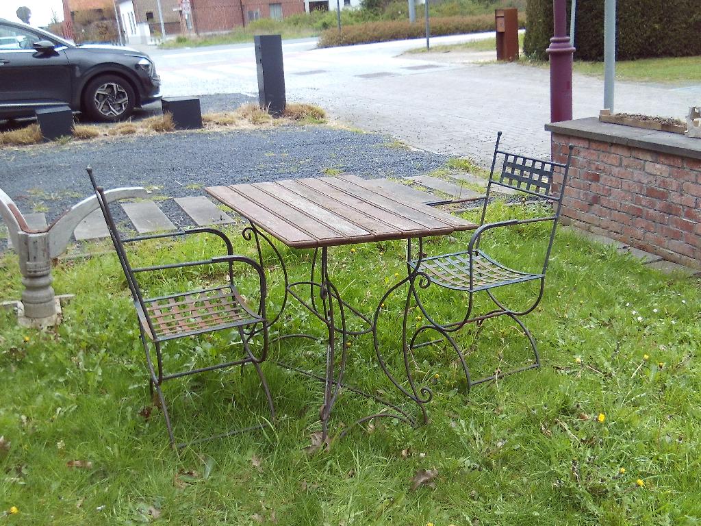 Buitentafel met stoelen, Tuin en Terras, Ophalen, Eettafel