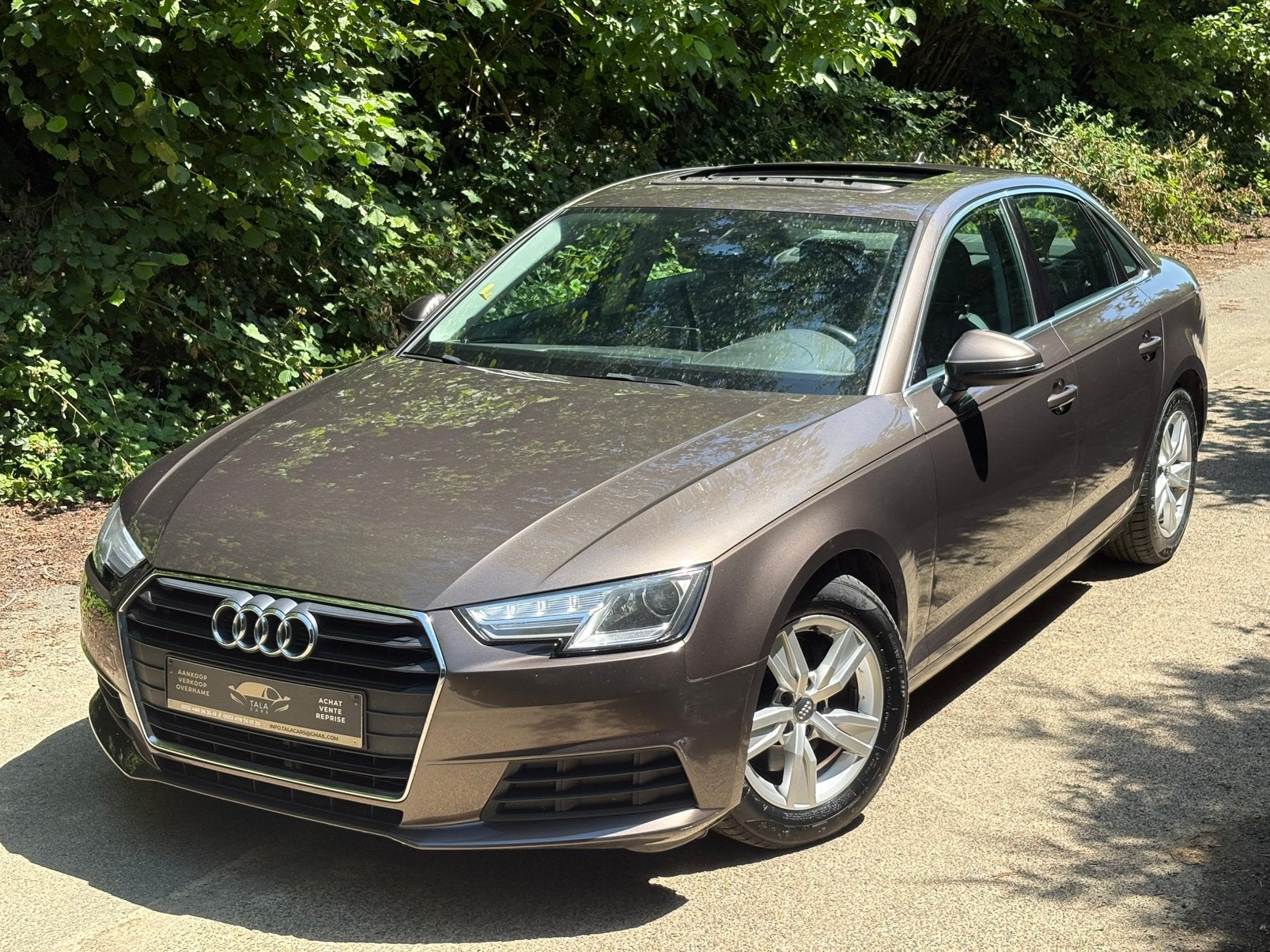 Audi A4 2.0 TDi CUIR - TOIT OUVRANT - AUTOMATIQUE - NAVI, Autos, Cuir, Achat, Entreprise, Electronic Stability Program (ESP)