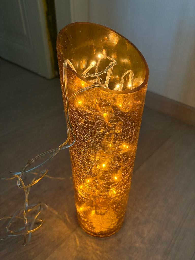 Gele vaas met lichtjes., Huis en Inrichting, Ophalen of Verzenden, Zo goed als nieuw, Glas