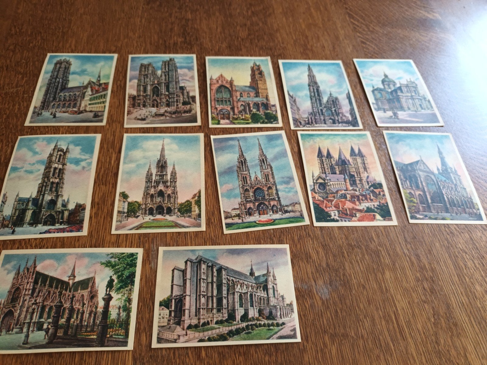 12 vintage verzamelkaarten - Belgische Kathedralen, Ophalen of Verzenden