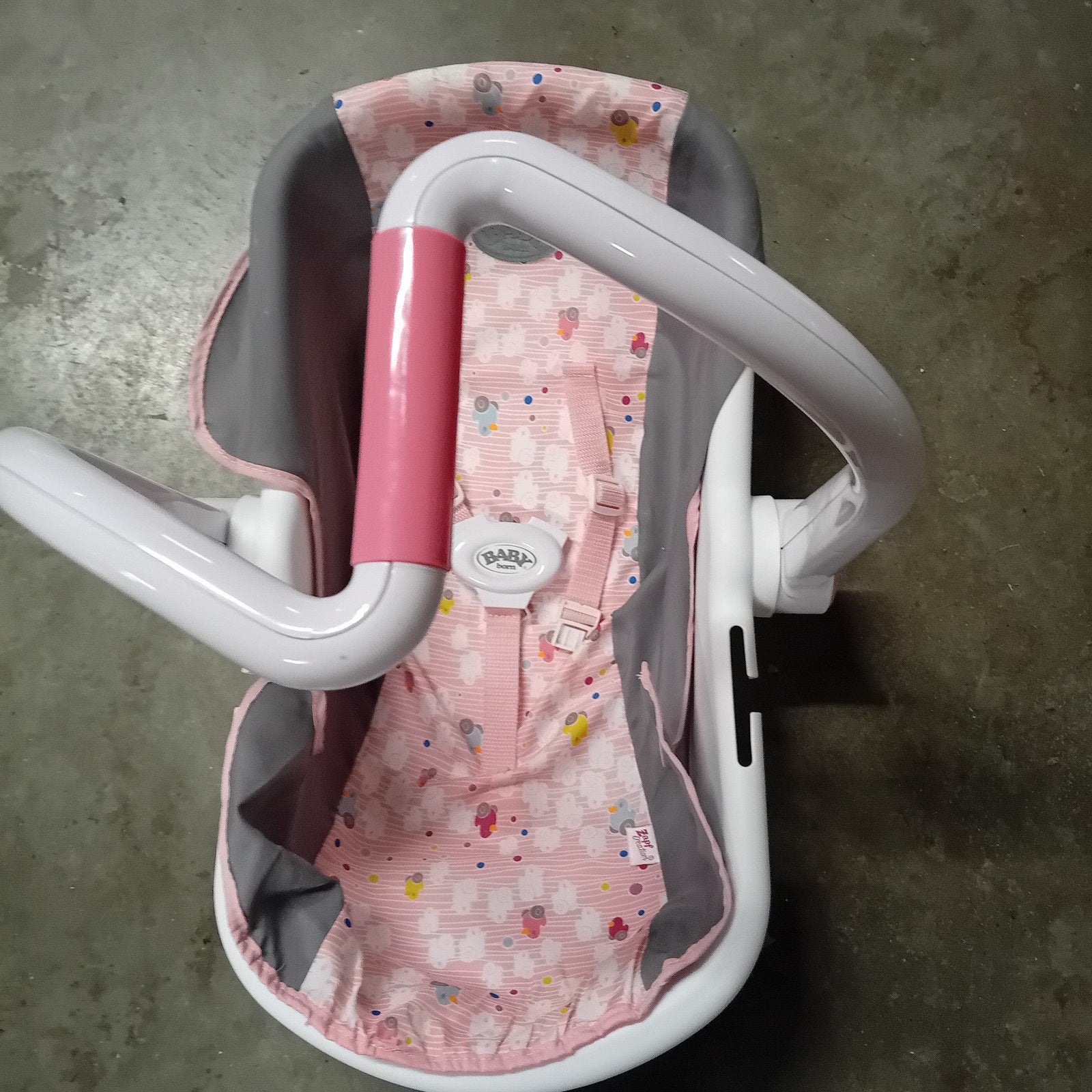 Poppen maxi-cosi, Ophalen
