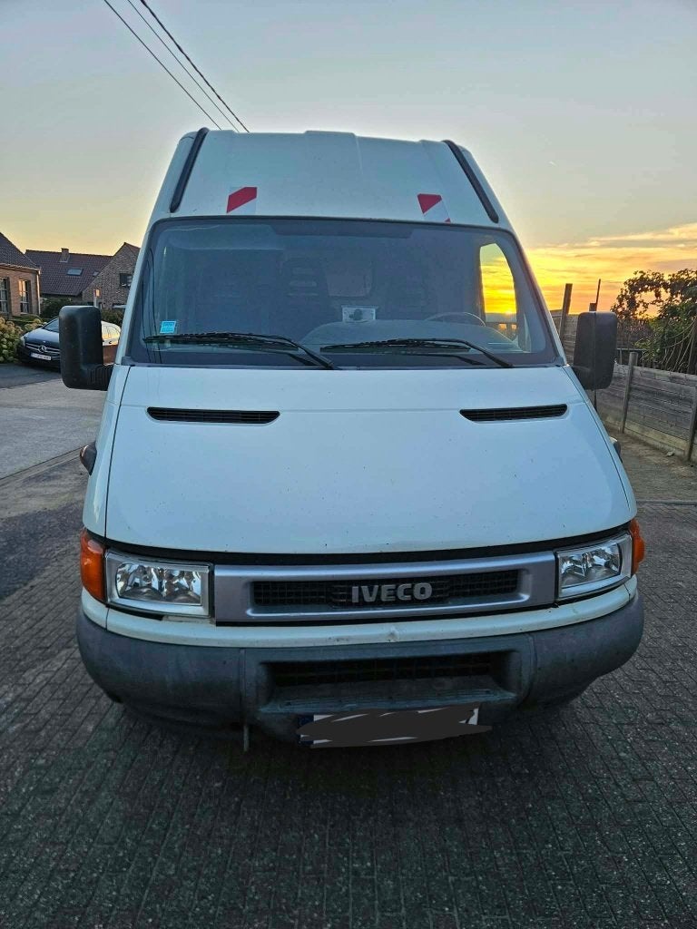 Iveco daily camper / lichte vracht - gekeurd voor verkoop, Airconditioning, Iveco, Leder en Stof, Wit