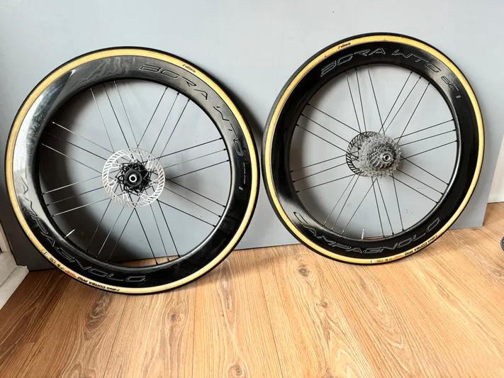 Campagnolo Bora Wto 45 en 60 mm carbonwielen, Fietsen en Brommers, Fietsonderdelen, Zo goed als nieuw, Racefiets, Carbon, Ophalen