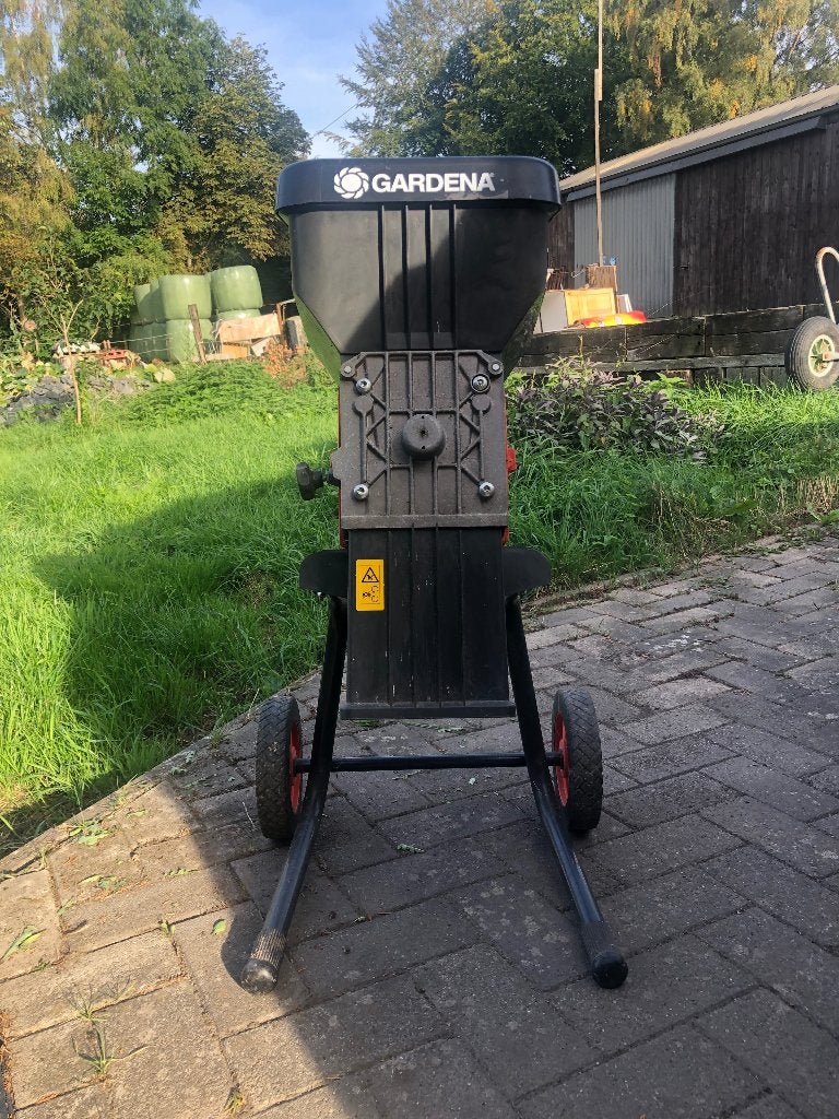 Broyeur électrique GARDENA S 2300 SP – 2300 W, Jardin & Terrasse, Déchiqueteurs, Enlèvement, Utilisé, Électrique, Gardena