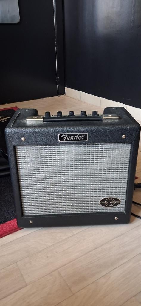 FENDER G-DEC JUNIOR PR 718 GUITAR AMPLIFIER, Muziek en Instrumenten, Ophalen, Zo goed als nieuw