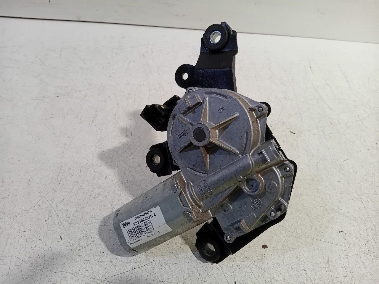 Ruitenwissermotor achter Dacia Dokker, Dacia, Onderdelen@venauto.nl, Van der Ven Autorecycling B.V., Ettenseweg 76, 4706 PB Roosendaal, The Netherlands