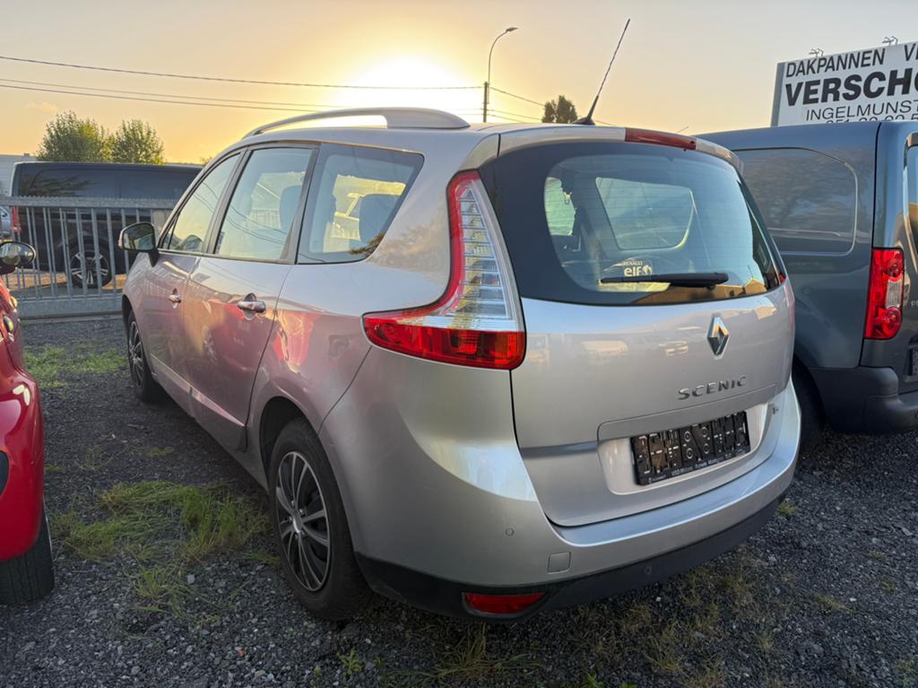 A, Autos, Achat, Euro 6, Entretenue par le concessionnaire, Autre carrosserie