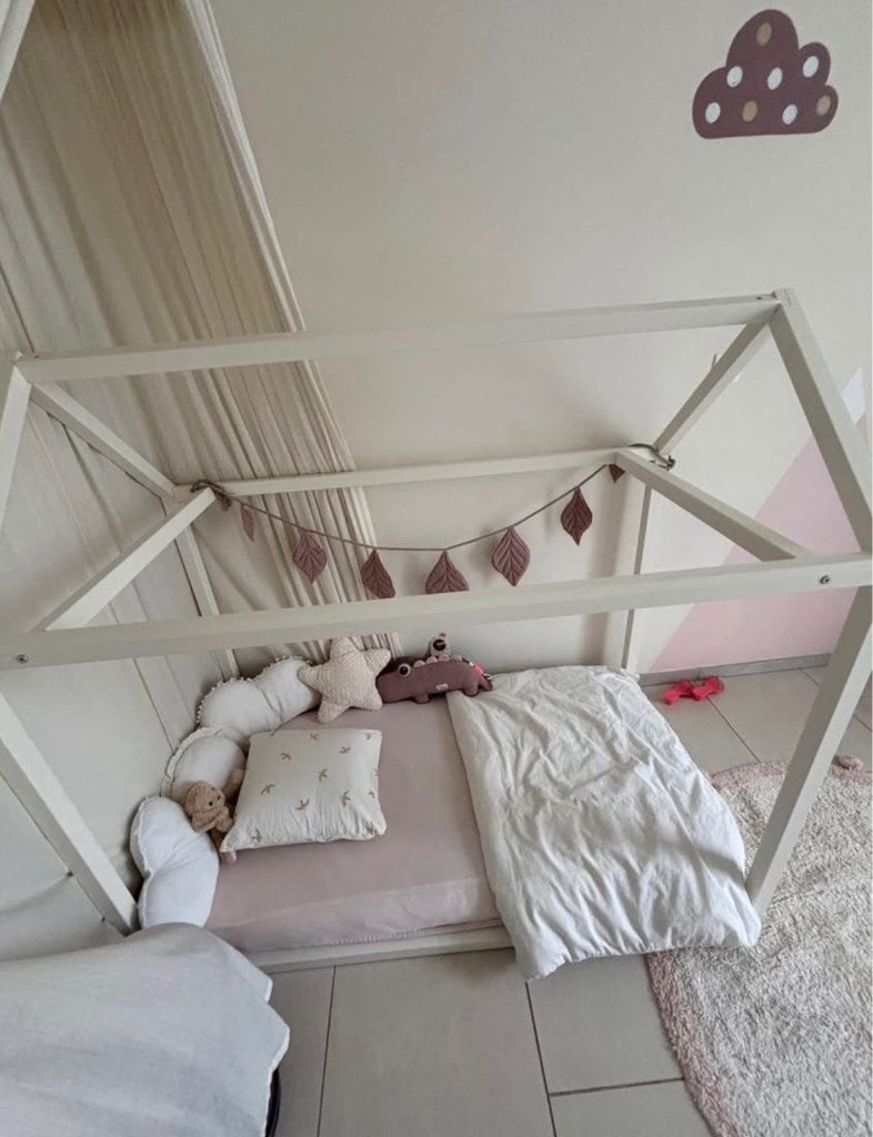 Lit cabane childhome 70/140 complet avec matelas sommier, Lit mezzanine ou Lit superposé, 70 à 85 cm, Enlèvement, Utilisé