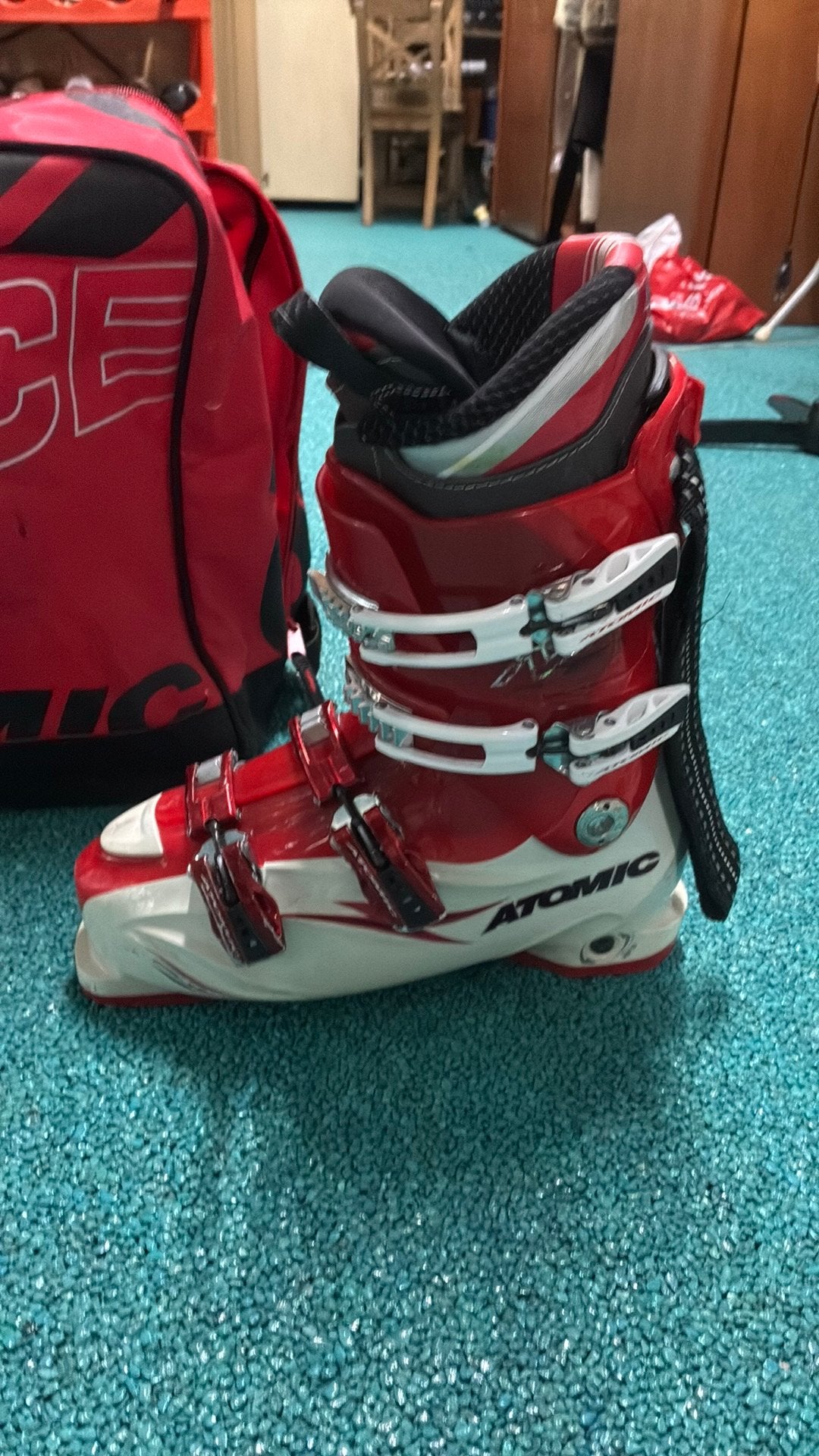 Atomic skibotten, maat 27-27,5 (maat 42), Schoenen, Ophalen of Verzenden, Zo goed als nieuw, Atomic