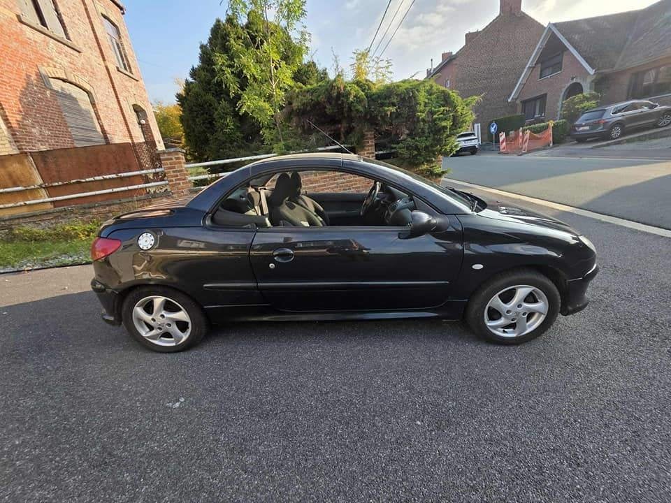 peugeot cabrio ct a refaire LIRE Svp, Autos, Achat, Particulier, Euro 4, Essence
