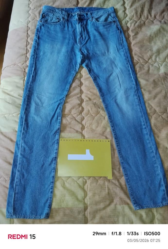 Jeans Levi's, pantalons taille 34, cm 165 14 ans, Enfants & Bébés, Vêtements enfant | Taille 164, Pantalon, Garçon, Enlèvement ou Envoi