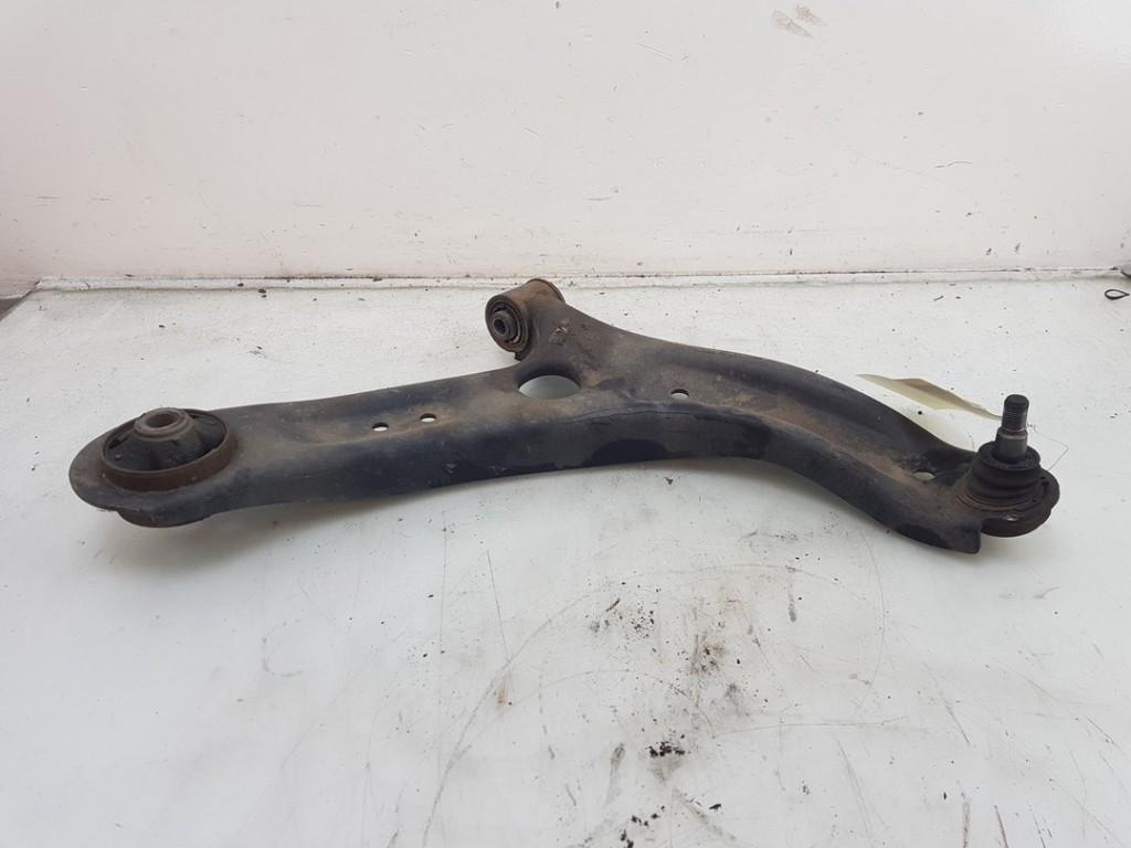BRAS DE SUSPENSION AVANT DROIT (TRIANGLE) Hyundai i20 (GBB), Utilisé, Hyundai