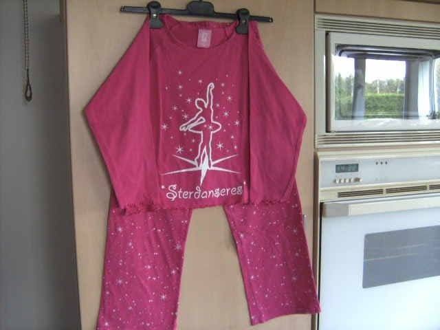 Pyjama Sterdanseres. Hema. Maat 128. Meisje., Meisje, Ophalen of Verzenden, Zo goed als nieuw, Nacht- of Onderkleding