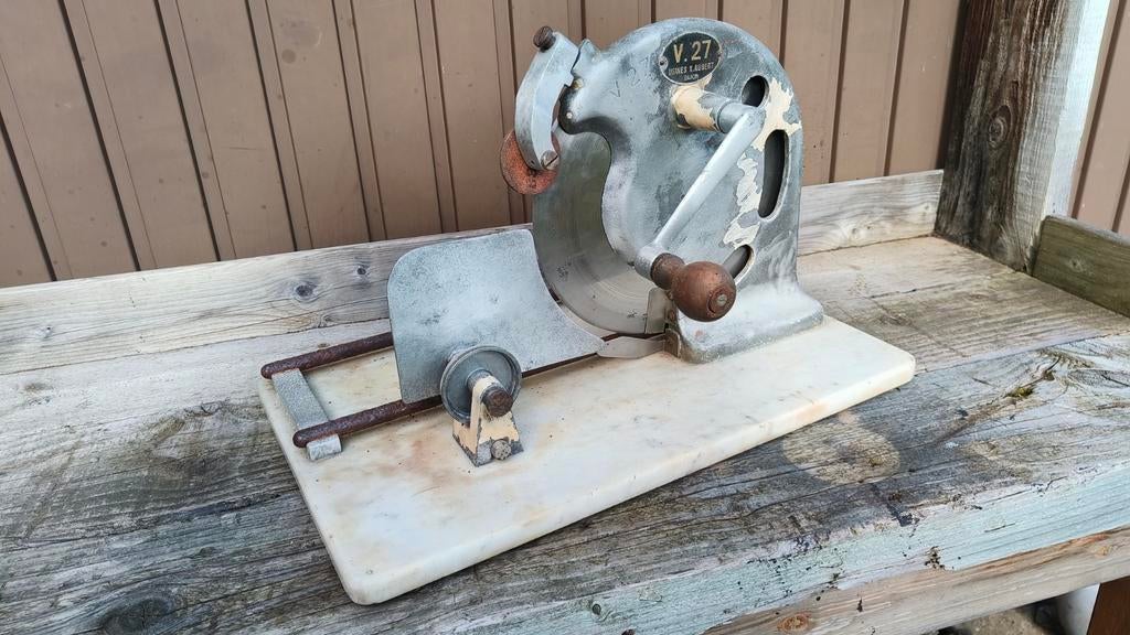 Machine de découpe ancienne, Enlèvement ou Envoi