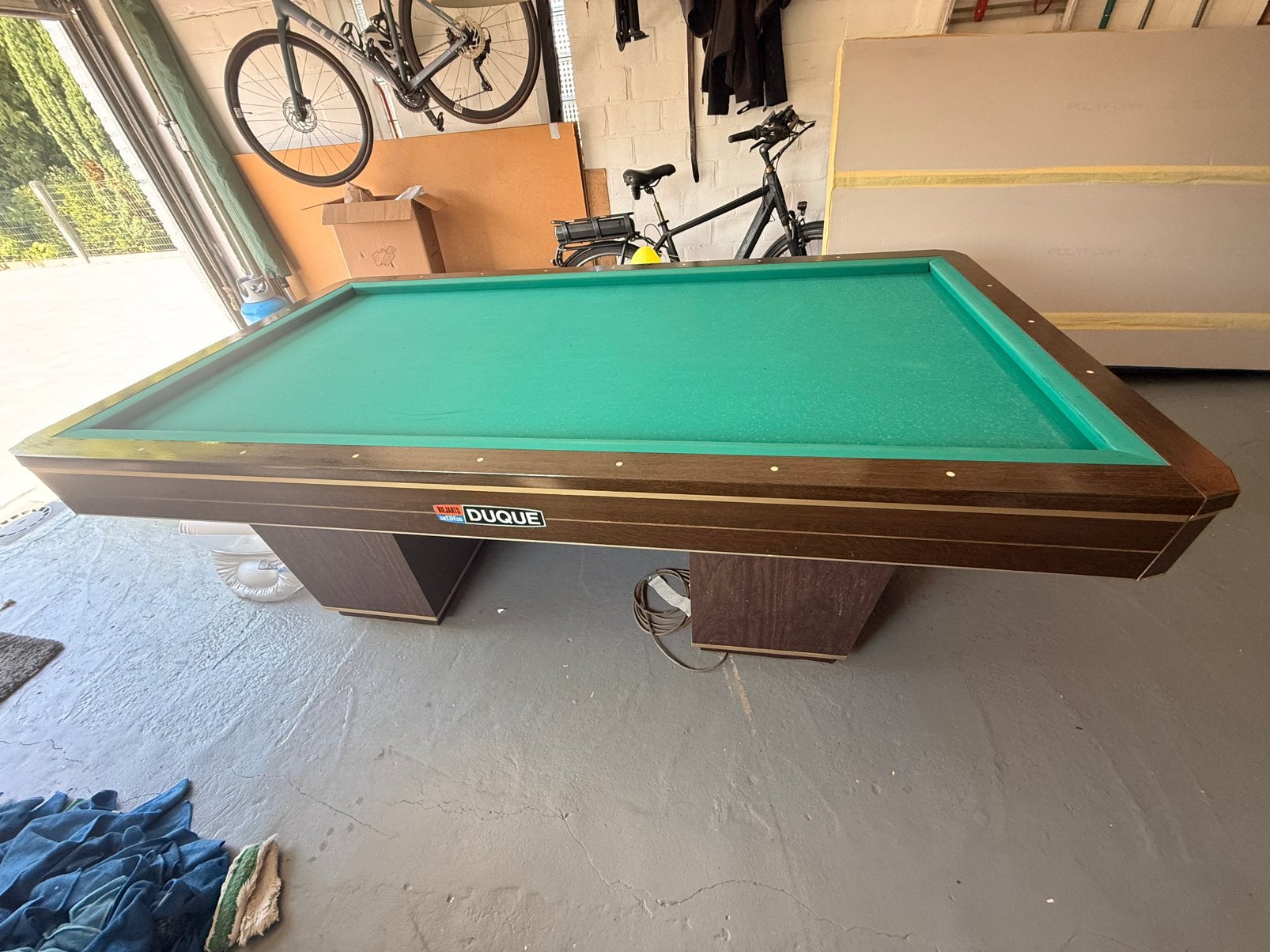 Duque Billiards (trio), Enlèvement, Utilisé, Table de billard