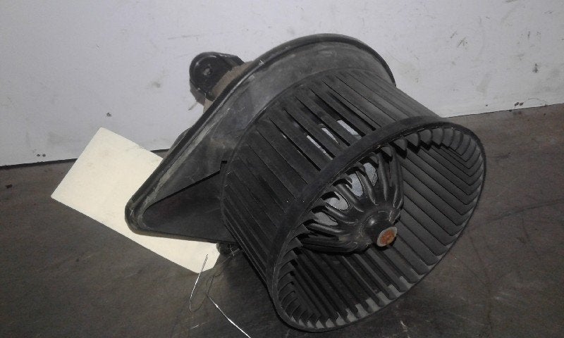 VENTILATEUR RADIATEUR MOTEUR Renault Trafic New (FL), Autos : Pièces & Accessoires, Utilisé, Renault