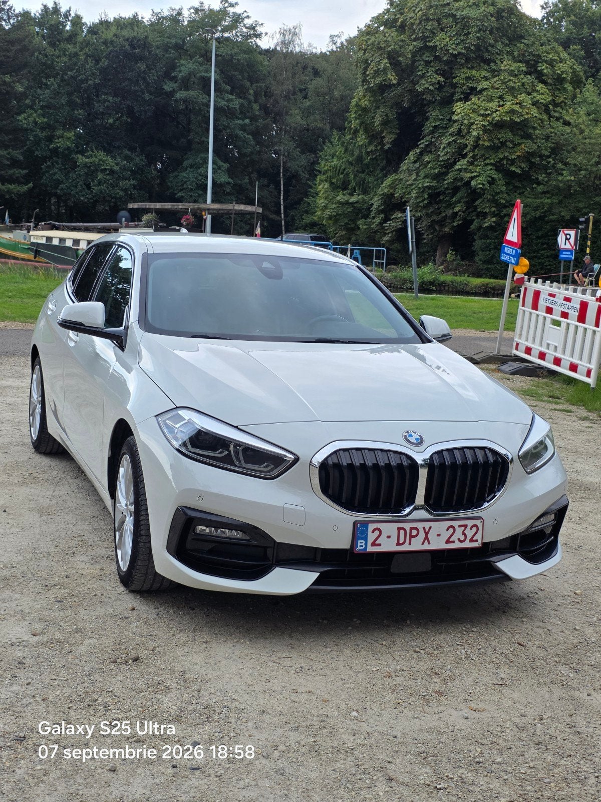 BMW seria 1 reeks, Autos, Achat, Entretenue par le concessionnaire, Noir, 5 portes