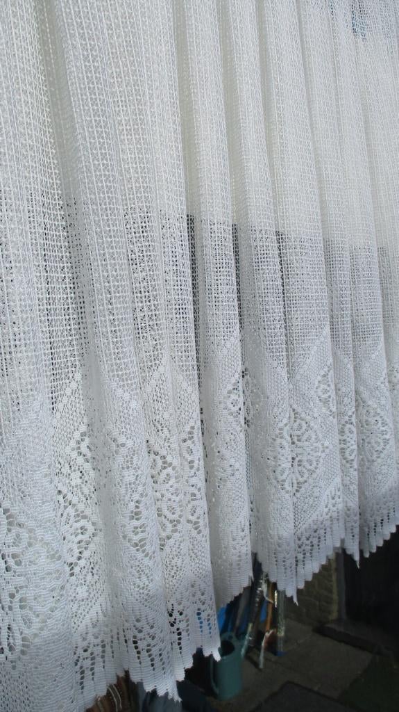Romantisch of landelijke vintage gordijn, Huis en Inrichting, Ophalen, Vintage, Zo goed als nieuw, 200 cm of meer