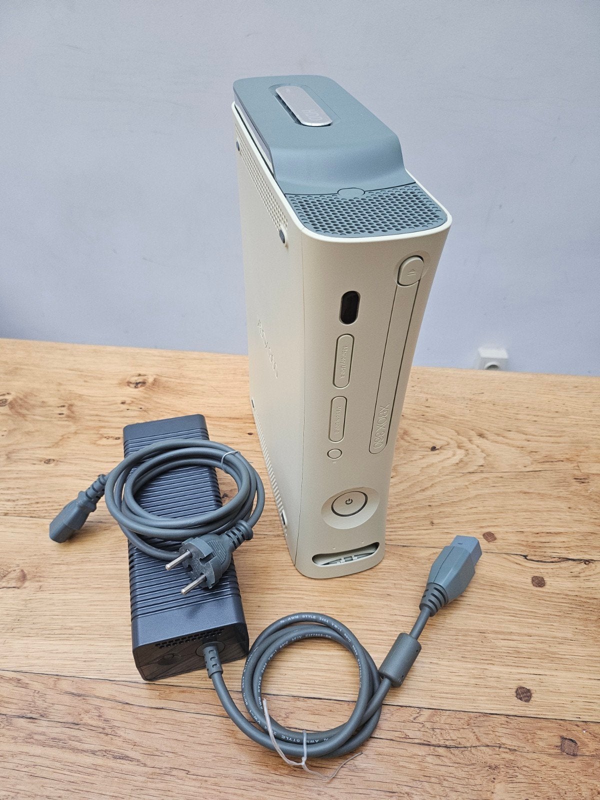 Xbox 360 Fat Falcon (hdmi) + alim + HDD 20GB, Consoles de jeu & Jeux vidéo, Sans contrôleur, 20 GB, Enlèvement, Utilisé