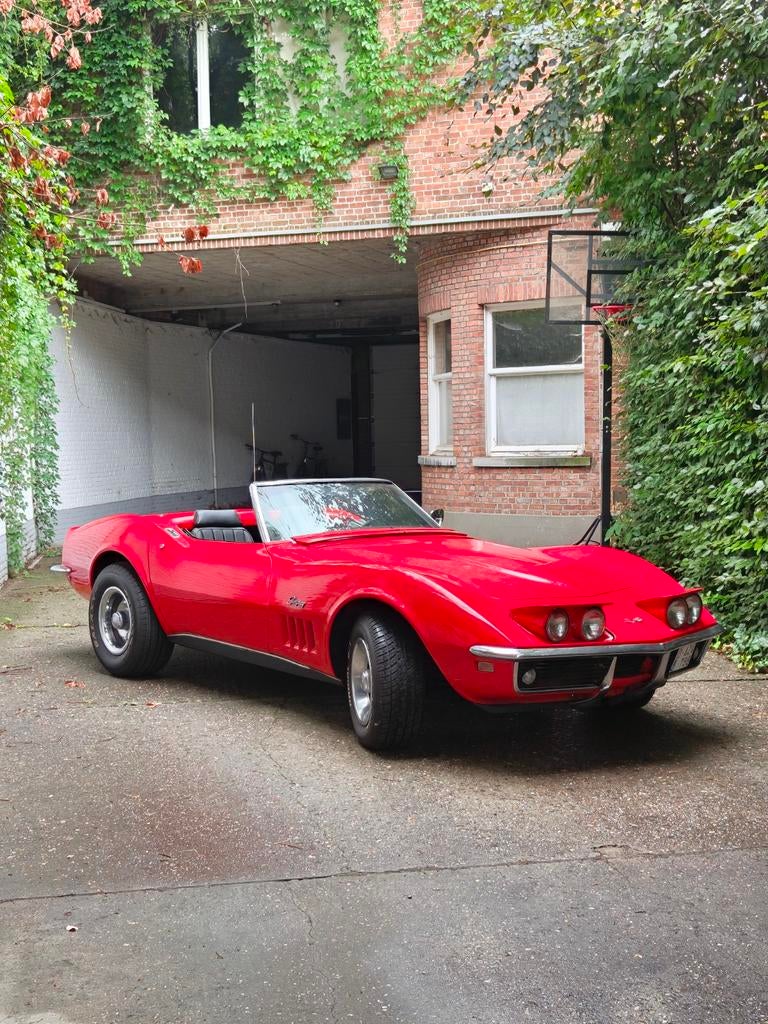 Corvette C3 Stingray cabrio, Auto's, Chevrolet, Particulier, Benzine, Cabriolet, 2 deurs, Handgeschakeld, Rood, Zwart, Kunstmatig leder