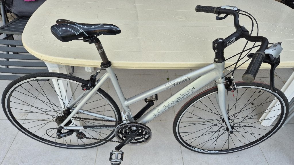 als Nieuw Dames-Meisjesfiets “Adventure” 28 inch ==>, Autres marques, Moins de 10 vitesses, Comme neuf, Enlèvement