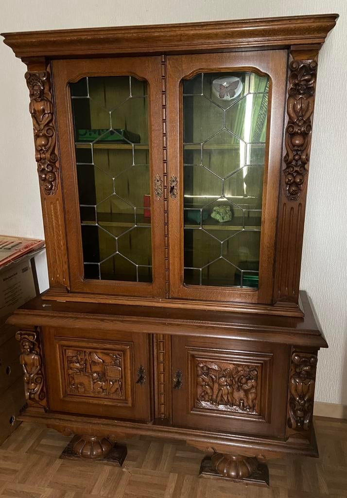 Antieke dressoirkast, Ophalen