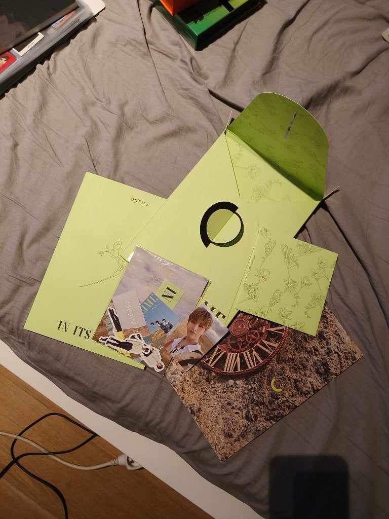 Oneus, In Its Time album, kpop, CD & DVD, Enlèvement ou Envoi, Comme neuf, K-pop, Album