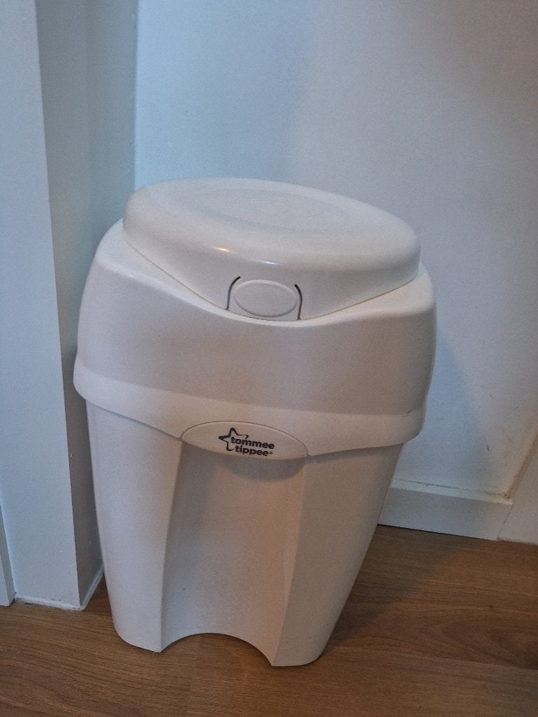 Tommee Tippee – Sangenic Nursery luieremmer, Kinderen en Baby's, Ophalen, Gebruikt, Luieremmer, Sangenic