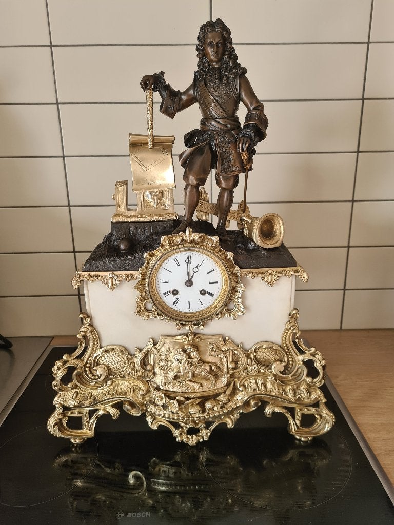 ensemble de cheminée en bronze de 1702, Enlèvement, Bronze