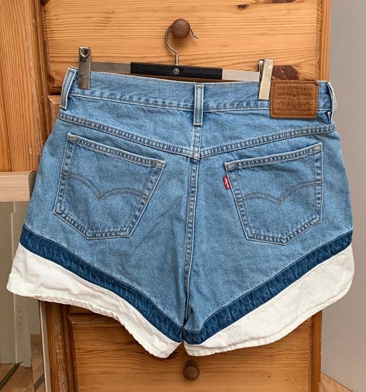 Short levi’s maat 29 of europese maat 40 of medium, Vêtements | Femmes, Enlèvement, Comme neuf, Blanc