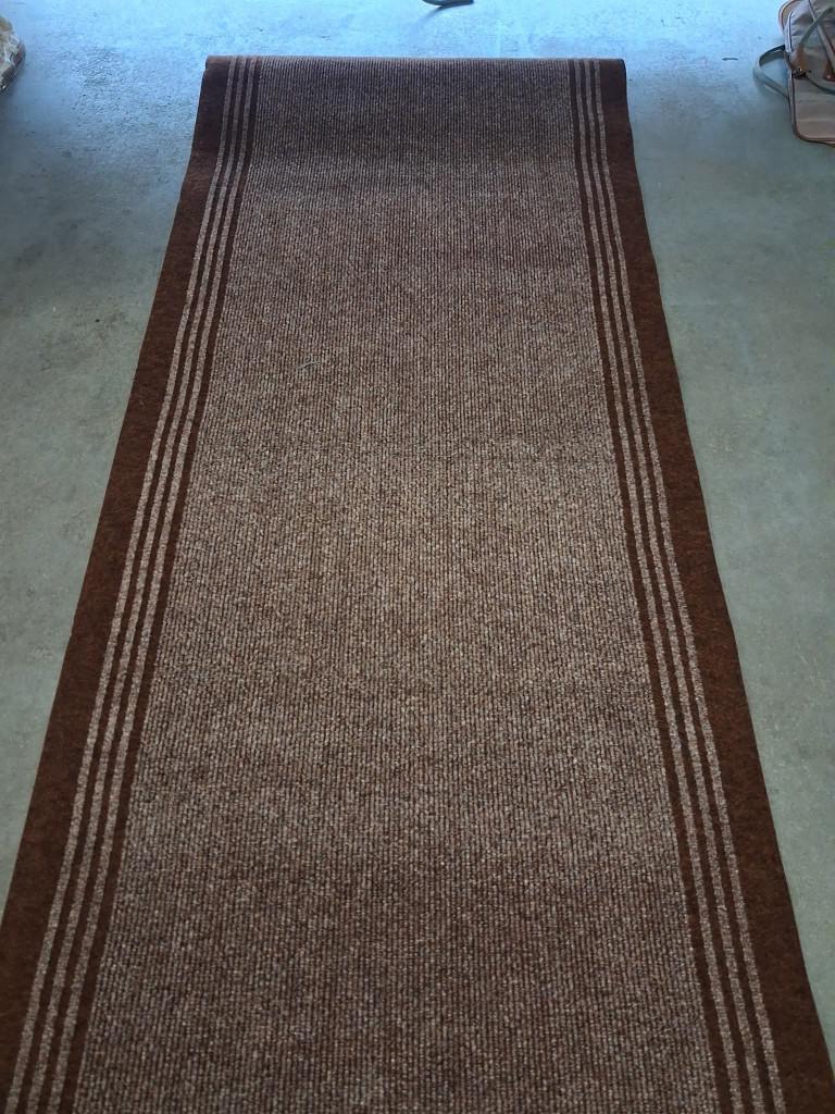 Tapis brun 4 m x 1m, Maison & Meubles, 200 cm ou plus, Enlèvement, Utilisé, Rectangulaire