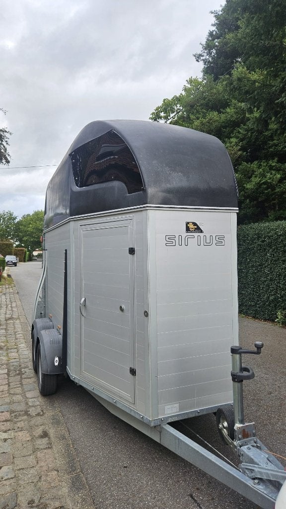 Sirius S45 1,5 paardentrailer – 2017 – zeer weinig gebruikt, Enlèvement, Comme neuf, Aluminium, Remorque 1½ cheval