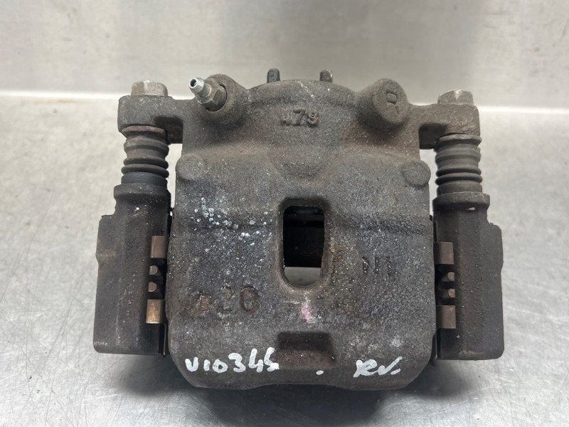 REMKLAUW RECHTS VOOR ABS Suzuki Celerio (LF) (01-2014/-), Gebruikt, Suzuki