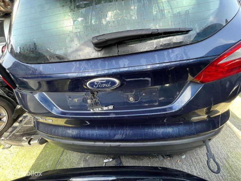 Achterbumper origineel blauw Ford Focus Wagon III ('11-'18), Gebruikt, Ford, Ophalen of Verzenden